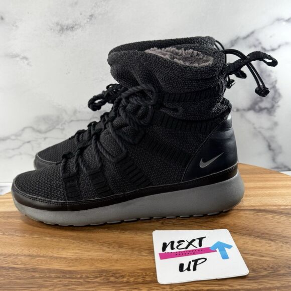 Womens size 7.5-Nike Roshe One Hi Sneaker Boots 807424-001 Faux Fur Black Gray - Picture 1 of 9